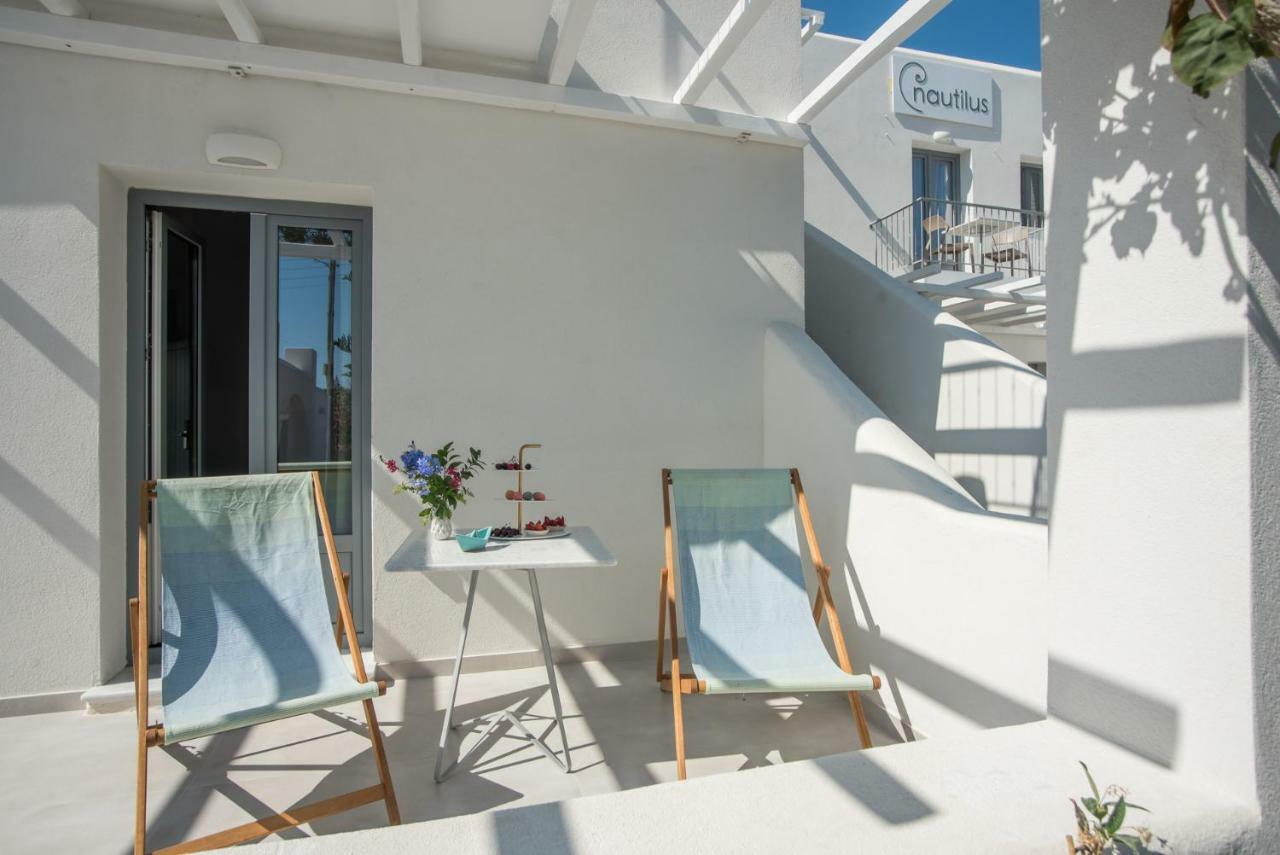 Nautilus Apartments-Suites Páros 外观 照片
